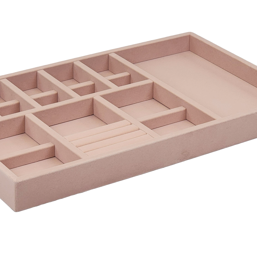 
                      
                        Standard Tray With Earrings
                      
                    